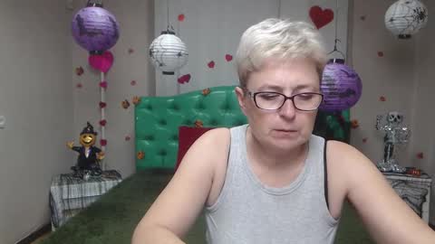 Snapshot of emiliagree chatting on 11-01-25, 06:21 EmiliaGree online show from 11-01-25, 06:21