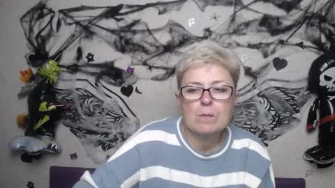 Snapshot of emiliagree chatting on 11-04-25, 06:40 EmiliaGree online show from 11-04-25, 06:40