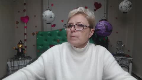 Snapshot of emiliagree chatting on 11-09-25, 06:01 EmiliaGree online show from 11-09-25, 06:01