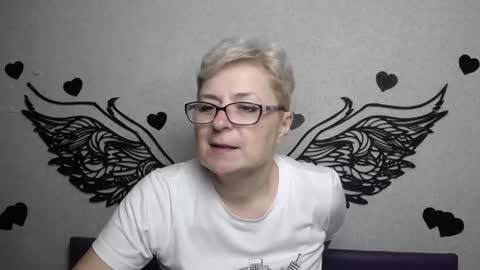 Snapshot of emiliagree chatting on 11-21-25, 06:39 EmiliaGree online show from 11-21-25, 06:39