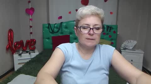 Snapshot of emiliagree chatting on 11-26-25, 06:42 EmiliaGree online show from 11-26-25, 06:42