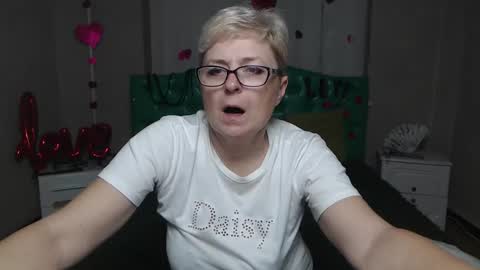 Snapshot of emiliagree chatting on 12-03-25, 06:28 EmiliaGree online show from 12-03-25, 06:28