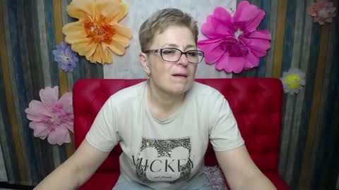 Snapshot of emiliagree chatting on 05-24-26, 05:07 EmiliaGree online show from 05-24-26, 05:07