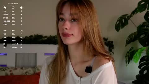 Snapshot of emiliaheather chatting on 07-19-26, 12:14 Tessa online show from 07-19-26, 12:14