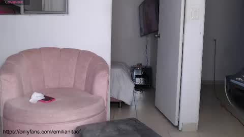 Snapshot of emilianita chatting on 07-09-26, 03:10 emilianita online show from 07-09-26, 03:10