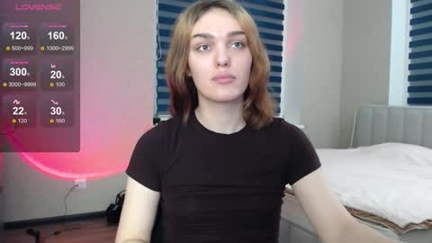 Snapshot of emiliarhodes chatting on 11-08-25, 08:51 Emi online show from 11-08-25, 08:51