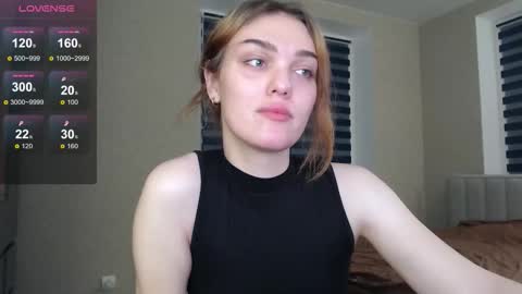 Snapshot of emiliarhodes chatting on 11-16-25, 10:04 Emi online show from 11-16-25, 10:04