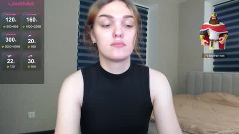 Snapshot of emiliarhodes chatting on 11-29-25, 09:07 Emi online show from 11-29-25, 09:07