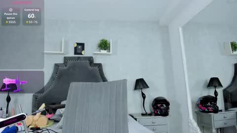 EmiliaRose online show from 10-20-25, 09:48