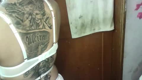 Snapshot of emiliejoy chatting on 03-14-26, 04:18 emiliejoy online show from 03-14-26, 04:18