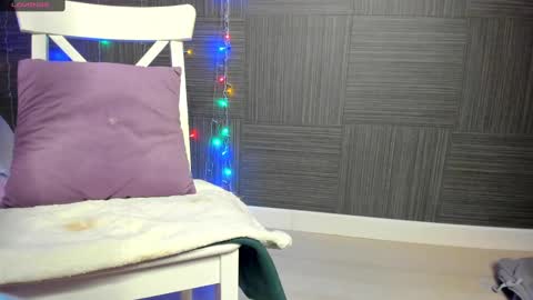 Emiliya online show from 12-29-24, 08:55