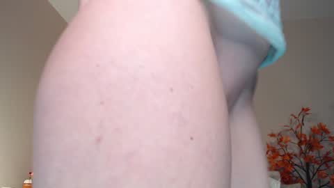 Snapshot of emilly_angel chatting on 12-25-24, 11:20 Emily online show from 12-25-24, 11:20