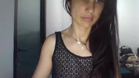 Snapshot of emilly_anne chatting on 03-17-26, 10:35 Annita online show from 03-17-26, 10:35
