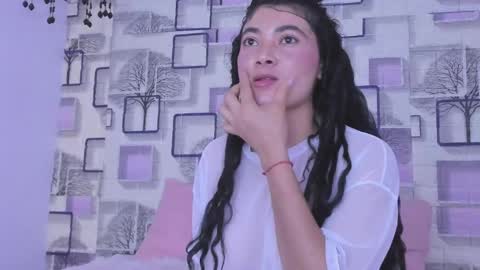Emilly online show from 05-09-26, 03:45