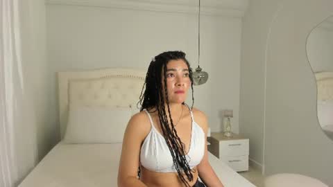 Emilly online show from 07-14-26, 04:06