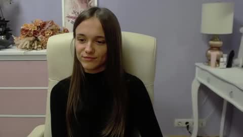 Snapshot of emilly_lust99 chatting on 10-02-25, 07:04 Emilly online show from 10-02-25, 07:04