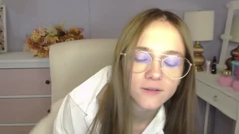 Emilly online show from 01-17-26, 09:14