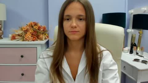 Emilly online show from 07-10-26, 07:23