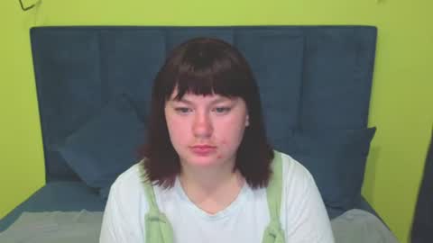 Snapshot of emilly_morgan chatting on 07-17-26, 01:45 Emilly online show from 07-17-26, 01:45