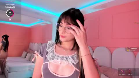 Snapshot of emilly_williamss chatting on 05-14-26, 05:31 Emilly online show from 05-14-26, 05:31