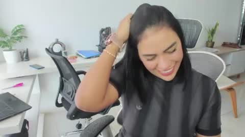 Emilly  online show from 06-19-26, 03:27