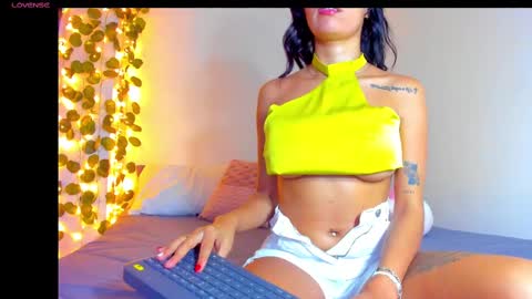 Snapshot of emillyhils1 chatting on 03-02-25, 06:16 emilly online show from 03-02-25, 06:16
