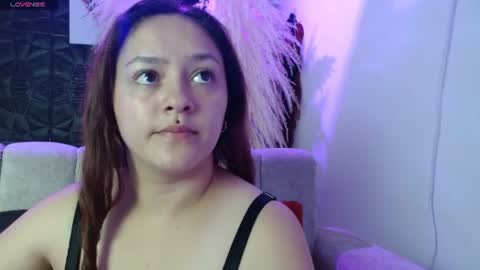 emily175445 online show from 06-12-26, 01:21