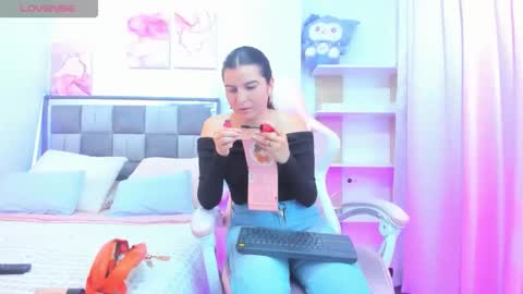 emily9__ online show from 04-29-26, 08:59