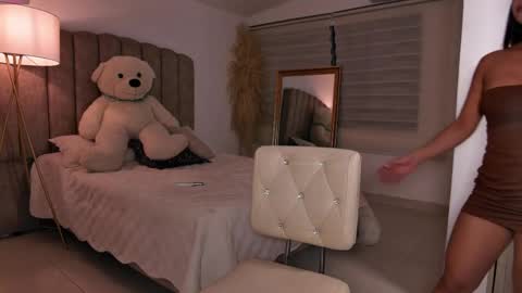 emily valentina     online show from 05-28-26, 01:47