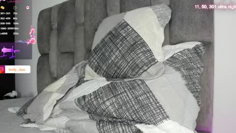 Emily online show from 04-08-26, 10:48