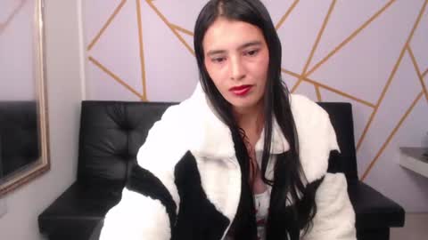 emily___rouse online show from 06-19-26, 03:44