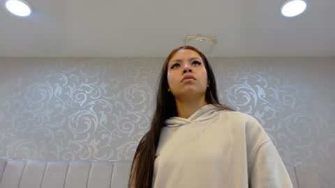 EMILY online show from 06-18-26, 11:36