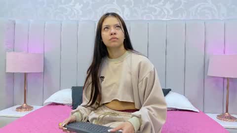 EMILY online show from 07-31-26, 11:42