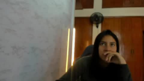 Emily and Soffy online show from 06-10-26, 12:37