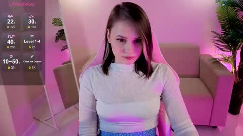 Snapshot of emily_bridget chatting on 11-13-25, 05:12 Emily online show from 11-13-25, 05:12