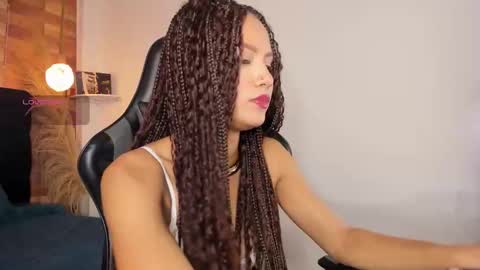 emily_brown04 online show from 10-09-25, 11:19