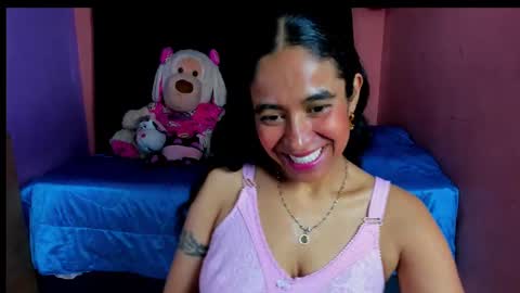Snapshot of emily_bunny7 chatting on 09-17-25, 08:54 emily_bunny7 online show from 09-17-25, 08:54