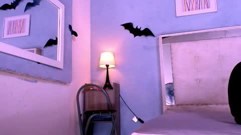 emily_castillo1_ online show from 11-24-25, 03:28