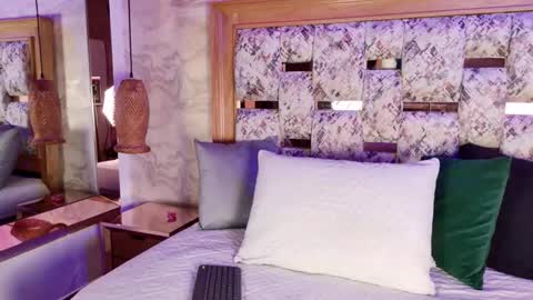 emily_dempsey online show from 02-12-26, 07:09