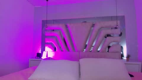 Emily online show from 09-10-25, 11:32