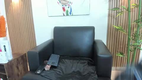 emily_frostt online show from 04-25-26, 12:41