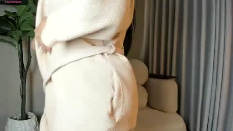 independet model online show from 06-17-26, 03:35