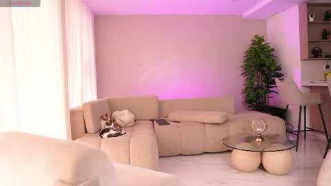 independet model online show from 07-19-26, 08:12