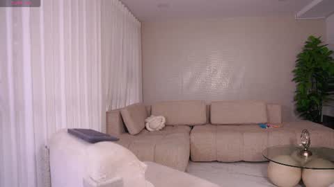independet model online show from 07-28-26, 11:04