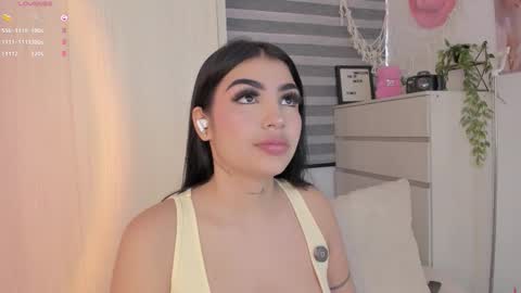 EmilyKenner  Independent model  online show from 09-22-25, 11:34