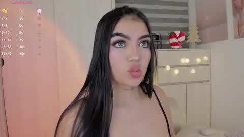 EmilyKenner  Independent model  online show from 12-16-25, 11:26