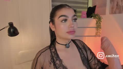 EmilyKenner  Independent model  online show from 06-05-26, 12:11