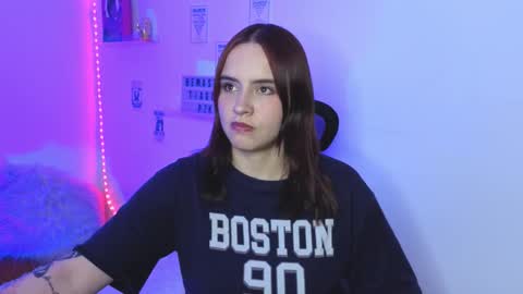 Snapshot of emily_lindey_ chatting on 03-04-26, 02:17 Emily Lindey online show from 03-04-26, 02:17