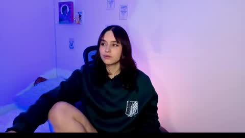 Snapshot of emily_lindey_ chatting on 05-10-26, 03:12 Emily Lindey online show from 05-10-26, 03:12
