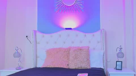 Emily online show from 10-17-25, 08:44